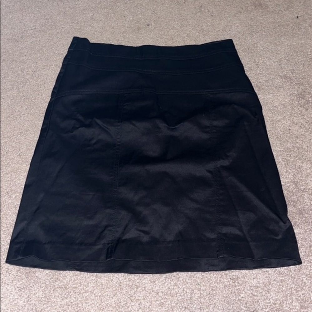 Chic & Versatile Black A-Line Skirt - Size 24